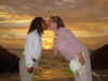 SunsetKiss.jpg (53674 bytes)